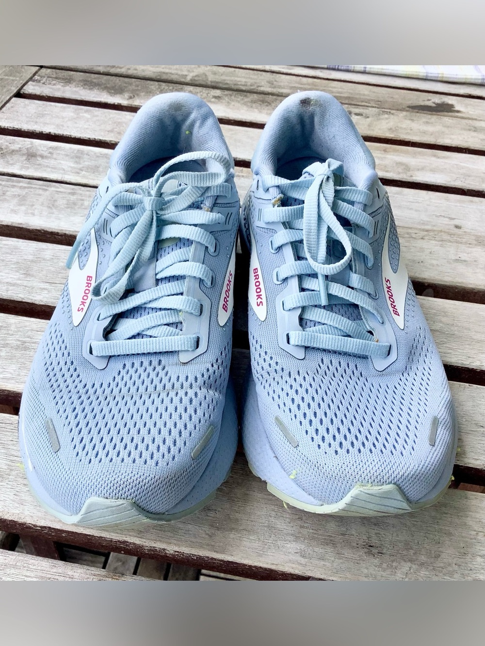 Brooks Adrenaline GTS 22 light blue running shoe - women's Sz 8.5 - Picture 5 of 8